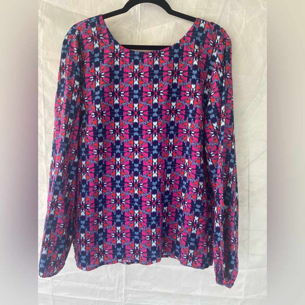 Lady’s floral top